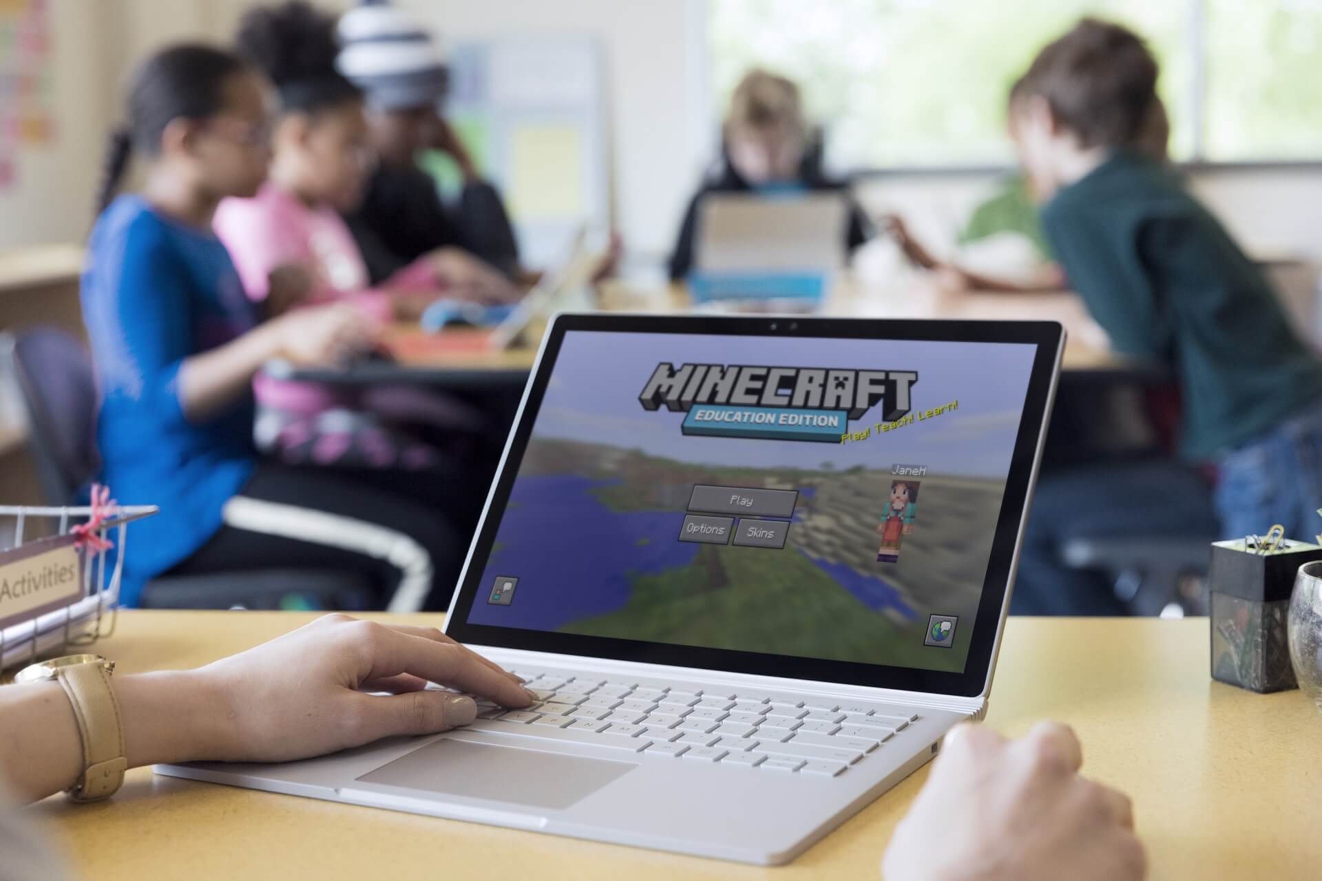 Minecraft na educação: confira 5 razões para utilizar o jogo em sala!